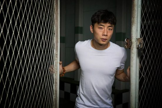 威廉愤怒至极的吼道：我刚才还赢了你十亿。